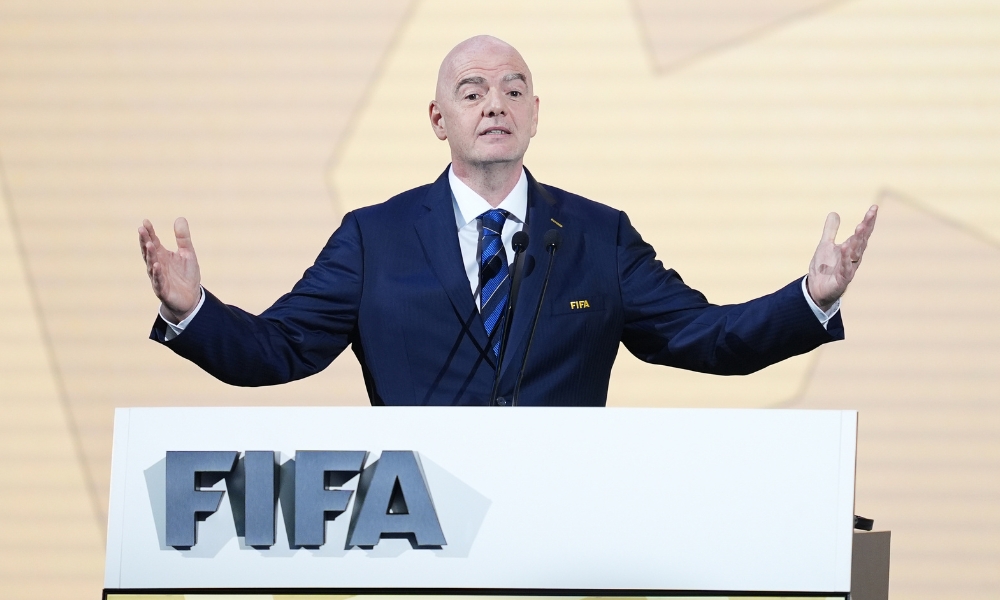 雄鹿大胜爵士止6连败 森林狼逆转送公牛4连败.